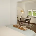 Casa Com Patio-sao Lourenco-ericeira 펜션