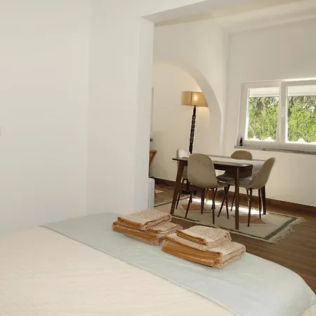 Casa Com Patio-sao Lourenco-ericeira 度假居
