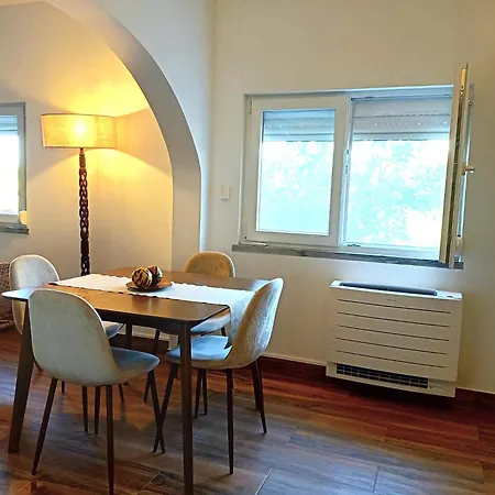 Casa Com Patio-sao Lourenco-ericeira Nyaraló Casais de São Lourenço
