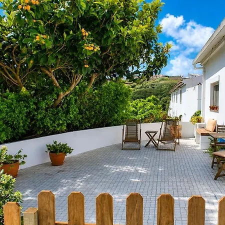 Casa Com Patio-sao Lourenco-ericeira Semesterbostad